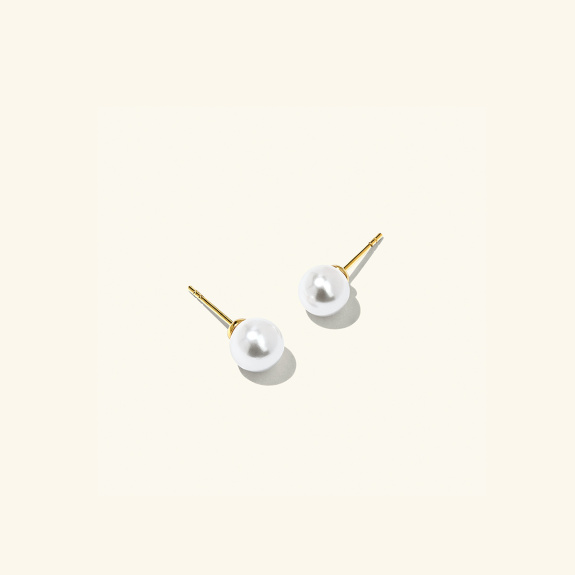 Pearl Studs in the group Shop / Earrings at ANI (ANI-0523-010)
