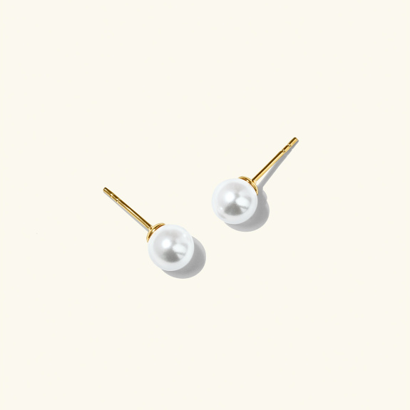 Pearl Studs in the group Shop / Earrings at ANI (ANI-0624-006)