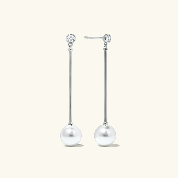 Long Pearl Earrings Silver in the group Shop / Earrings at ANI (ANI-0624-009)