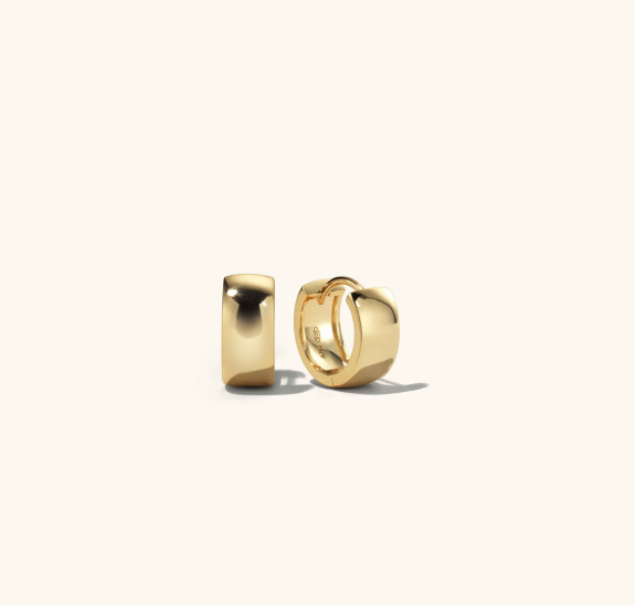 Bold Huggie Hoops Gold in the group Shop / Earrings at ANI (ANI03041)