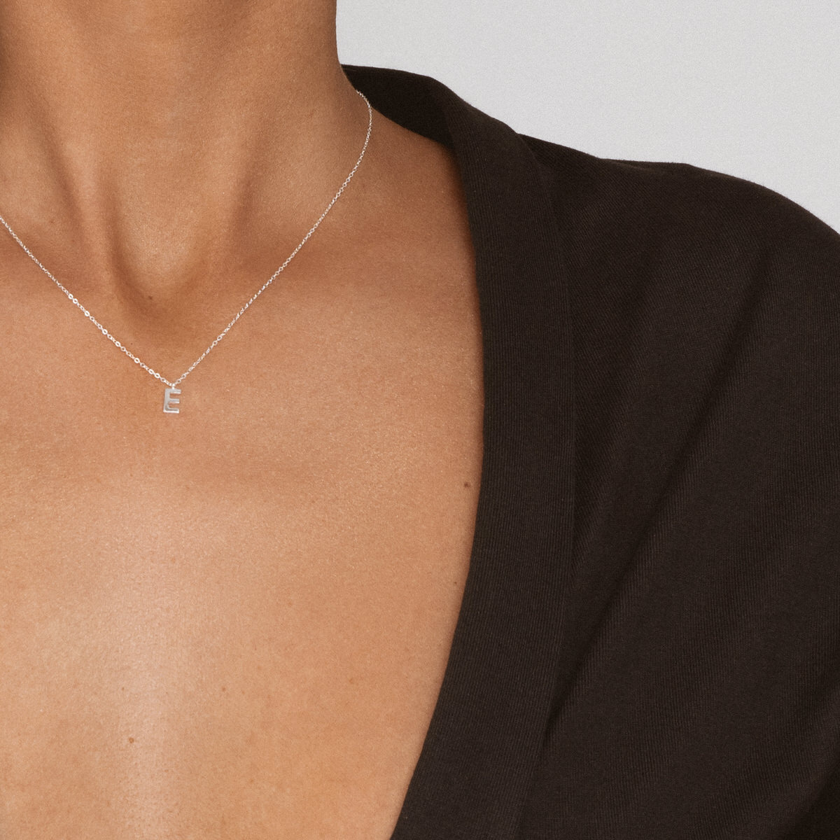 Plain silver deals necklace